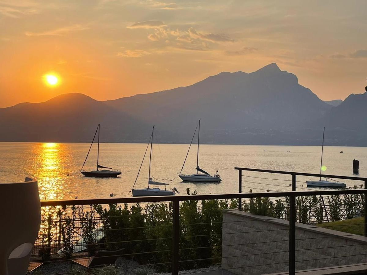 Il Sogno Al Lago Di Garda トッリ・デル・ベーナコ エクステリア 写真